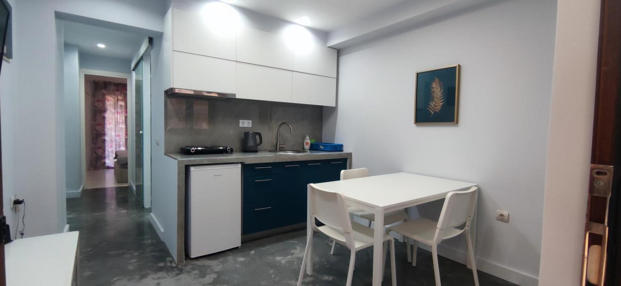 New Apartment With A Separate Entrance Near The Subway. Атина Екстериор снимка