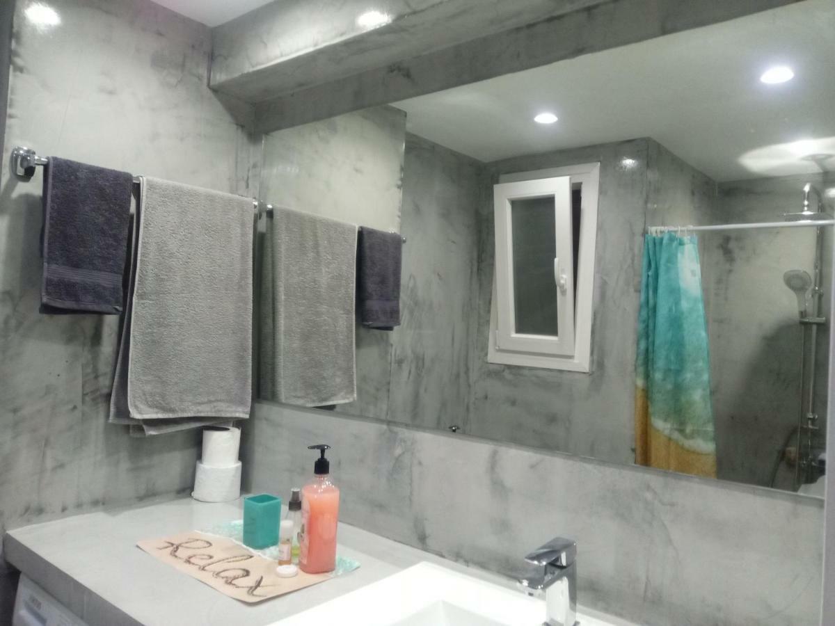 New Apartment With A Separate Entrance Near The Subway. Атина Екстериор снимка